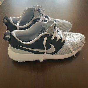Nike youth golf shoes